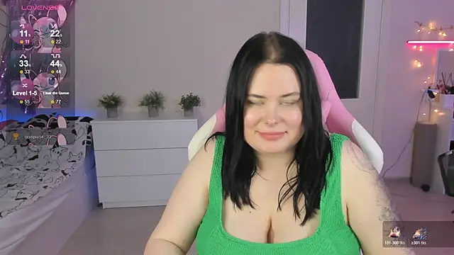 Akemi_BBW Chat XXX live
