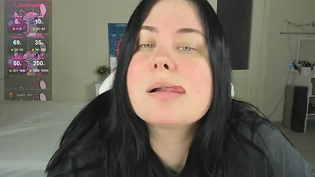 Chat +18 de Akemi_BBW ao vivo