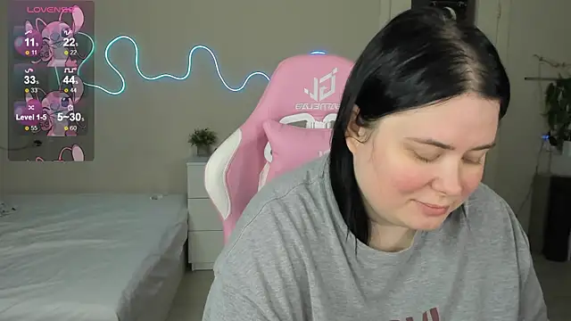 Chat +18 de Akemi_BBW ao vivo