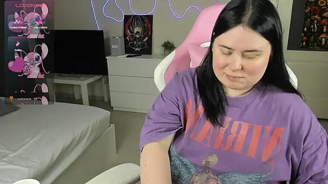 Akemi_BBW's Live XXX Chat