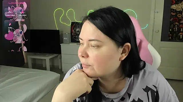 دردشة Akemi_BBW الجنسية المباشرة