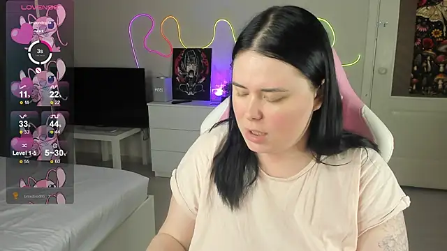 Chat +18 de Akemi_BBW ao vivo