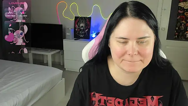 Akemi_BBW Adlı Modelin Canlı XXX Sohbeti