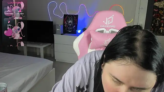 Akemi_BBW Adlı Modelin Web Kamerası Şovu