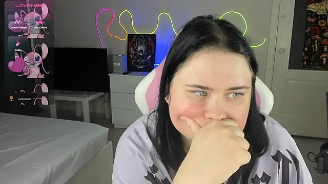 XXX chat uživo modela Akemi_BBW