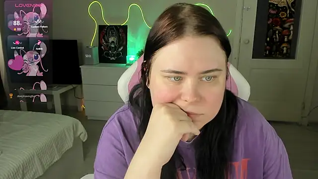 Akemi_BBW's Live XXX Chat