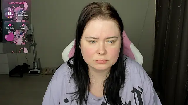 Akemi_BBW's Live XXX Chat