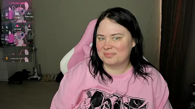 Akemi_BBW Chat XXX live