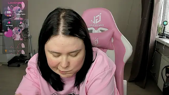 Akemi_BBW Adlı Modelin Canlı XXX Sohbeti