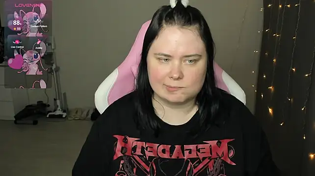 XXX chat uživo modela Akemi_BBW