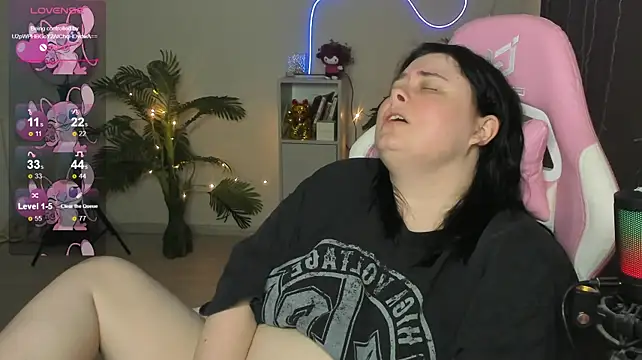 แชท XXX สดของ Akemi_BBW