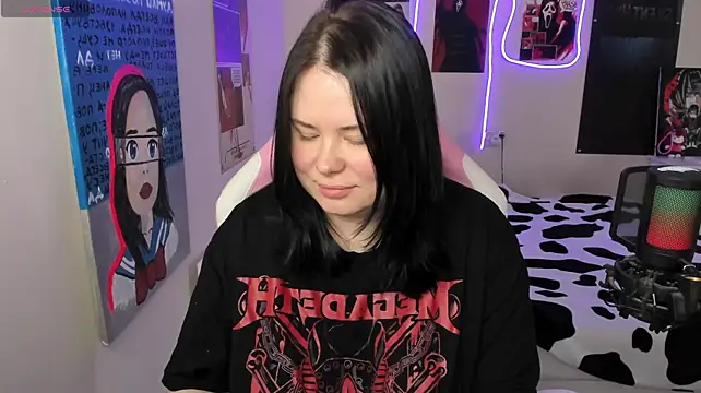 Chat +18 de Akemi_BBW ao vivo