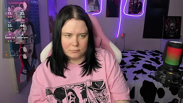 Akemi_BBW Chat XXX live