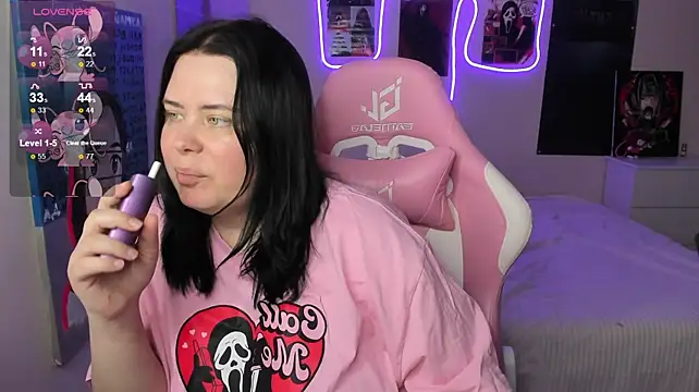 צ'אט XXX בשידור חי של Akemi_BBW