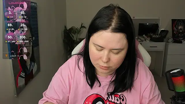 Akemi_BBW live XXX chat
