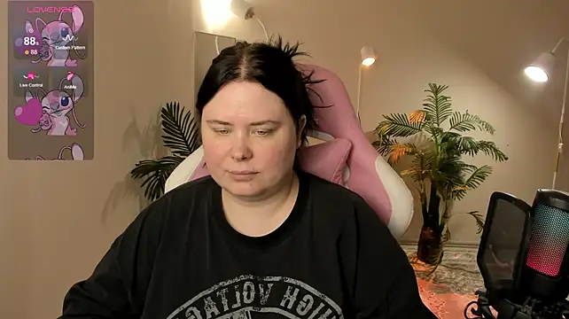 Chat +18 de Akemi_BBW ao vivo