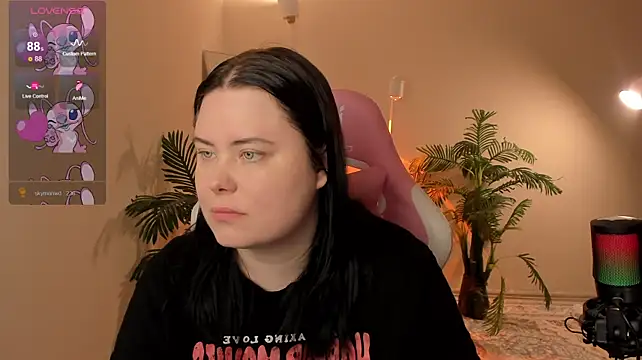 Akemi_BBW Adlı Modelin Canlı XXX Sohbeti
