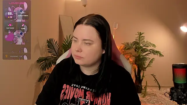 Akemi_BBW's Webcam Show