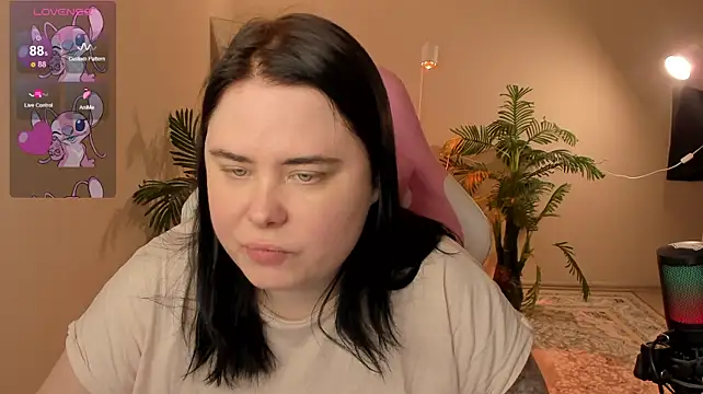 Akemi_BBW's Webcam Show