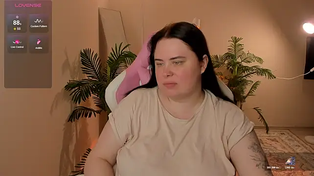 צ'אט XXX בשידור חי של Akemi_BBW