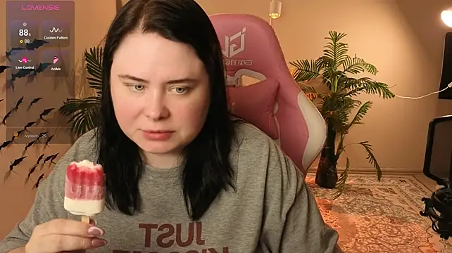 Akemi_BBW's Live XXX Chat