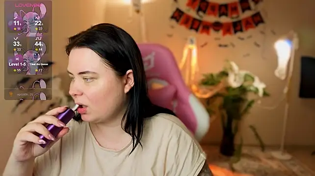 הופעת וובקאם של Akemi_BBW