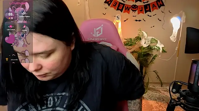 Pokazy przed kamerką – Akemi_BBW