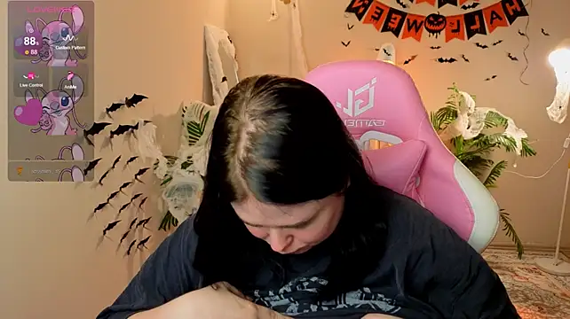 Akemi_BBW's Webcam Show