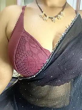 Praveena27telugu's Live XXX Chat