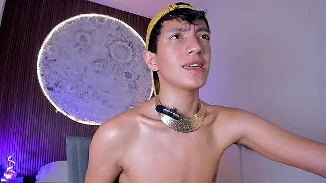 Show modela JohanSedas na web-kameri