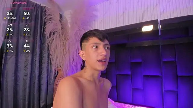 Show modela JohanSedas na web-kameri