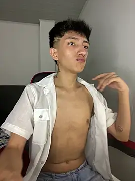 Show modela JohanSedas na web-kameri