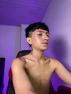 Show modela JohanSedas na web-kameri