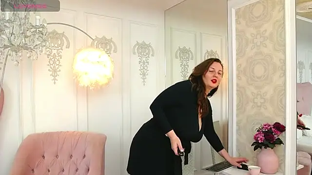 JudithCombs' Live XXX Chat