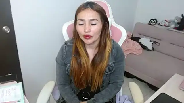 EVA_GRAYS: δωμάτιο απευθείας συνομιλίας