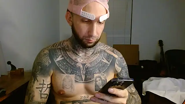 bobbybacala91 Show in webcam