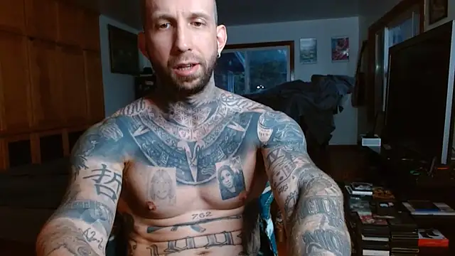 הופעת וובקאם של bobbybacala91