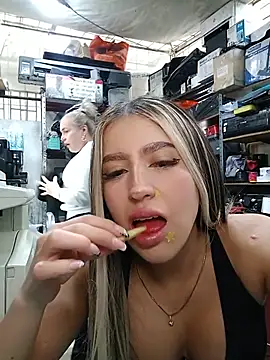 eva-2023 webkamerás műsora