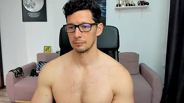 BrutusK08 Webcam Show
