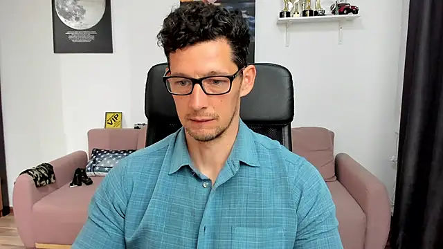 BrutusK08 网络视讯表演