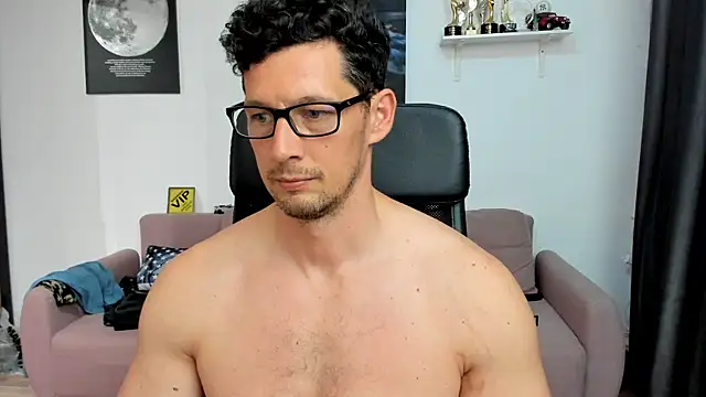 BrutusK08 Webcam show