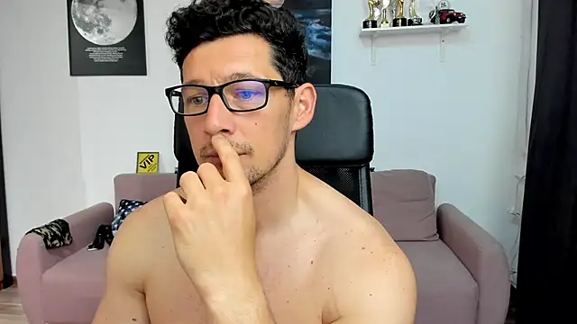 BrutusK08 Webcam Show