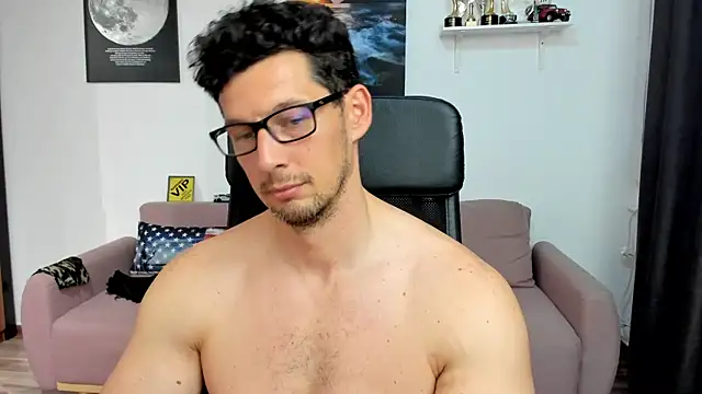 BrutusK08 Webcam show