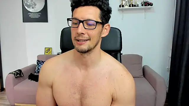 BrutusK08 Webcam show