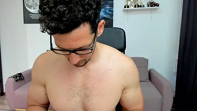 BrutusK08 Webcam show
