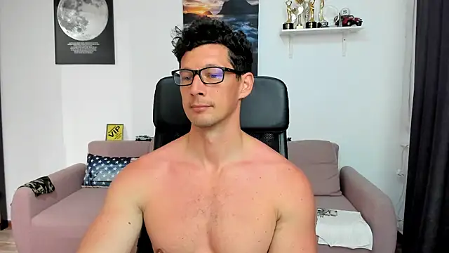 BrutusK08 webcam show