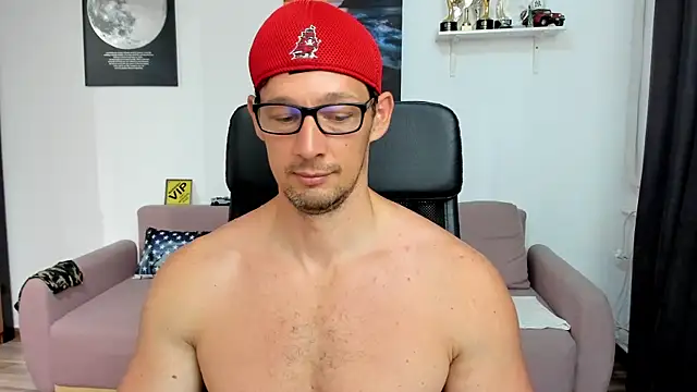 BrutusK08 Webcam Show