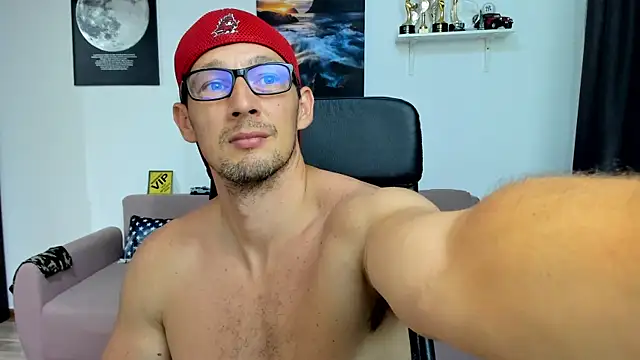 BrutusK08 网络视讯表演
