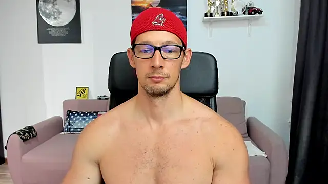 BrutusK08 Webcam show