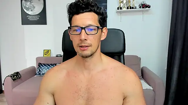 BrutusK08's Webcam Show